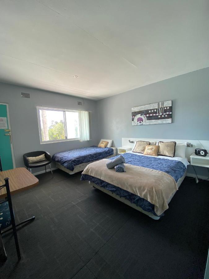 Dukes Plantation Retro Motel Tyndale Екстериор снимка